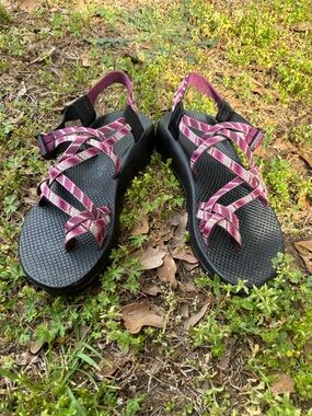 Chaco Women's Black Sandals with Pink-Magenta Patterned Straps